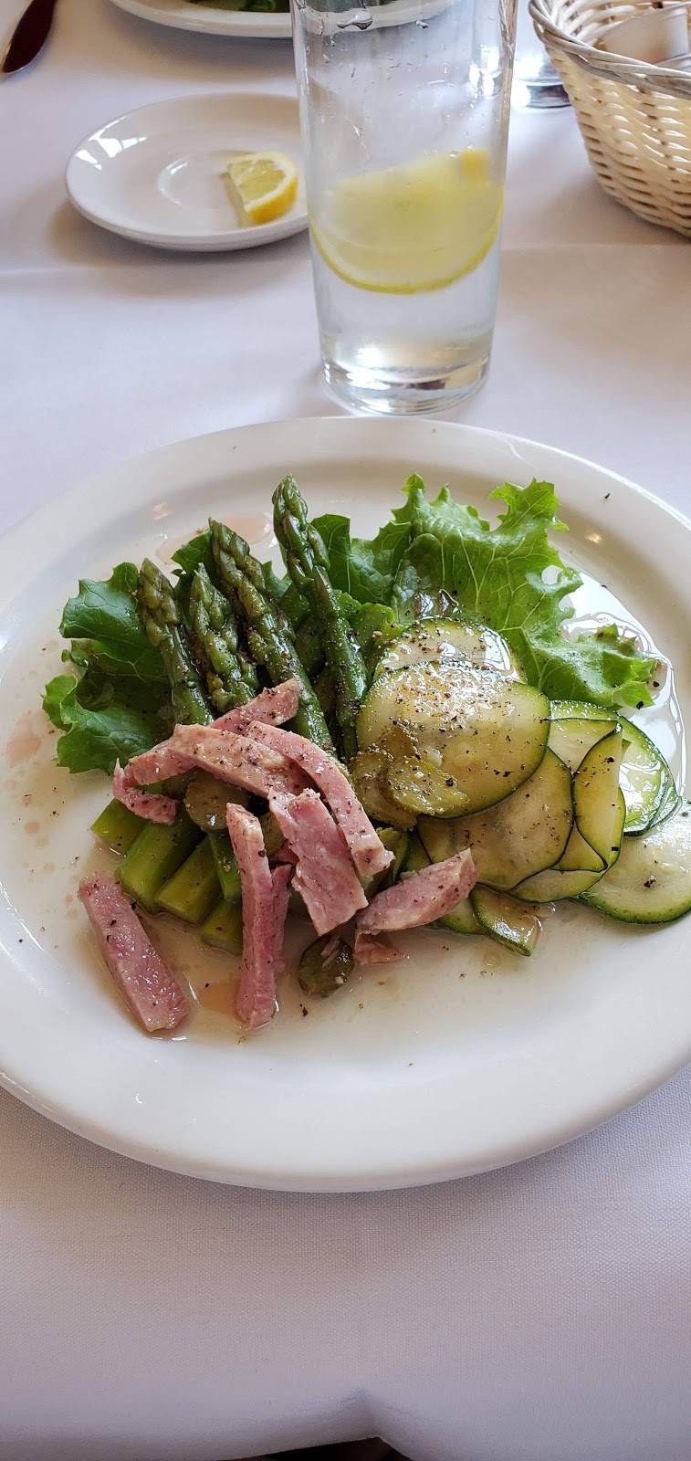 Restaurant Olivier | restaurant | 679 Rue Adoncour, Longueuil, QC J4G 2M6, Canada | 4506463660 OR +1 450-646-3660