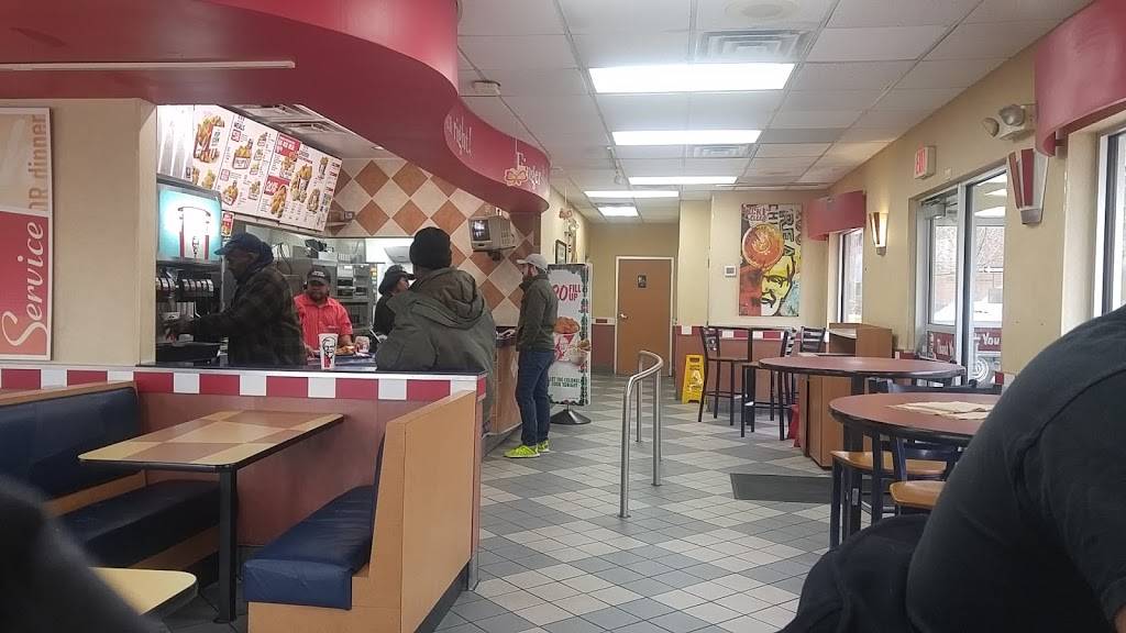 KFC | restaurant | 316 Madison St, Oak Park, IL 60302, USA | 7083864770 OR +1 708-386-4770