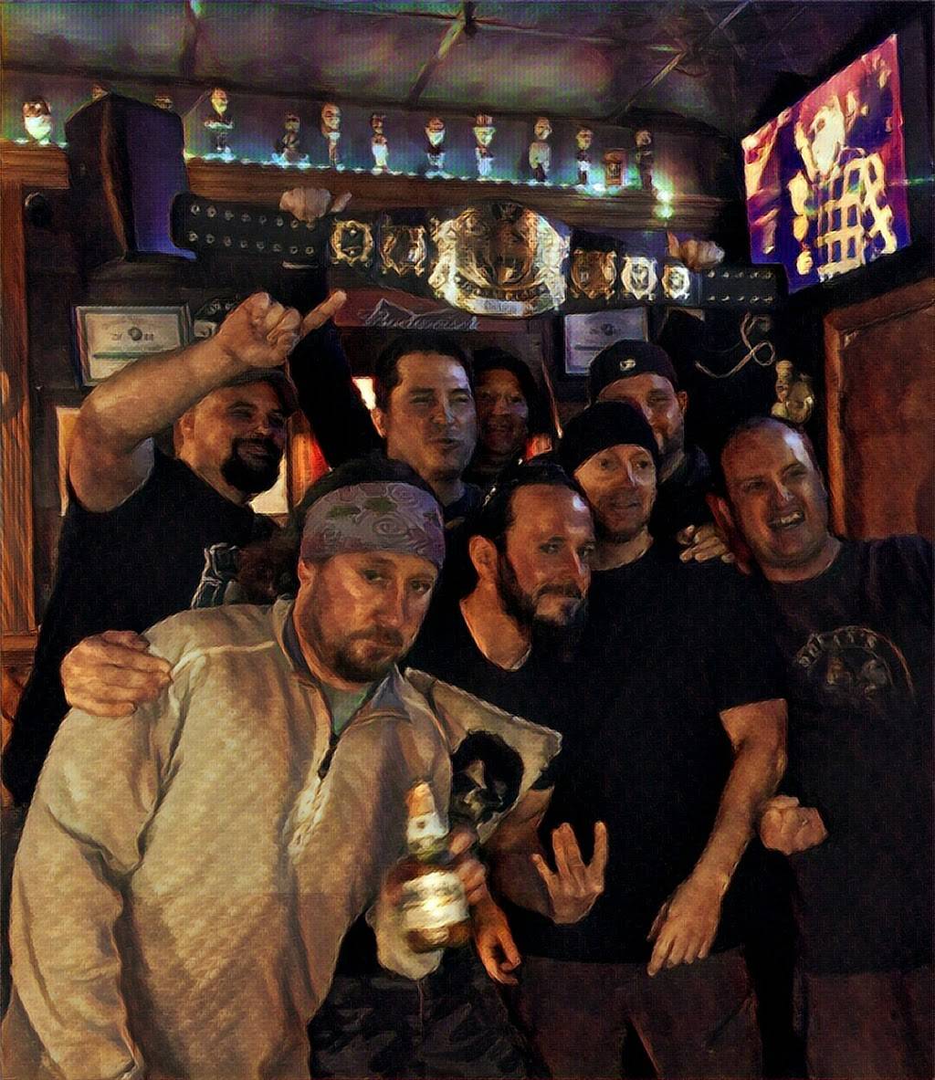 Dolans Bar | restaurant | 24 E Sellers Ave, Ridley Park, PA 19078, USA | 4844946118 OR +1 484-494-6118