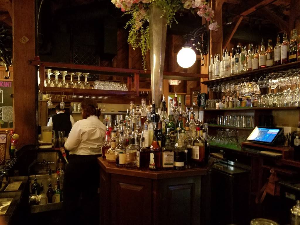 Tuscarora Mill Restaurant | bakery | 203 Harrison St SE, Leesburg, VA 20175, USA | 7037719300 OR +1 703-771-9300