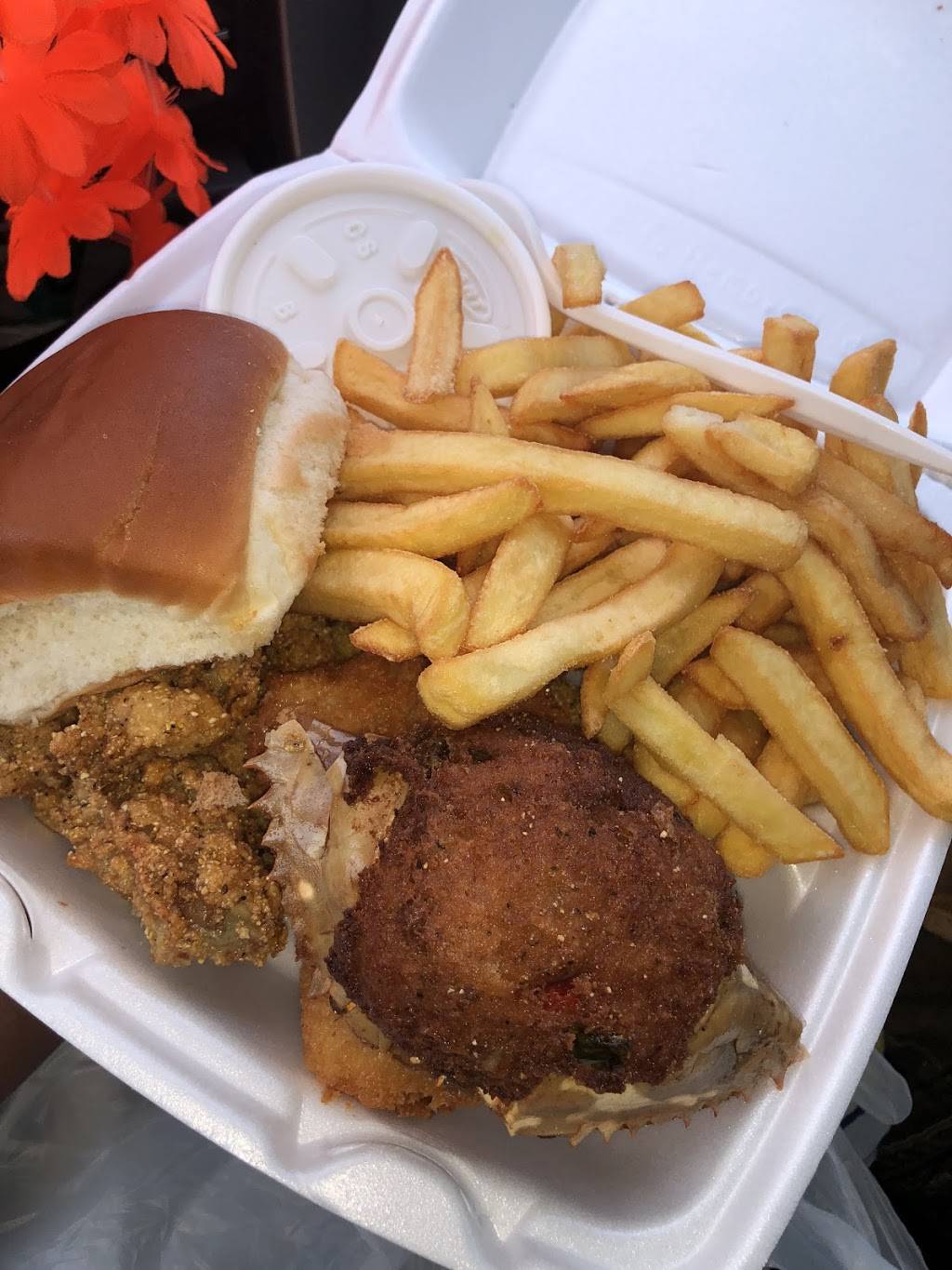 Terrys Seafood And Chicken | restaurant | 1805 Airport Blvd, Austin, TX 78702, USA | 5124773237 OR +1 512-477-3237