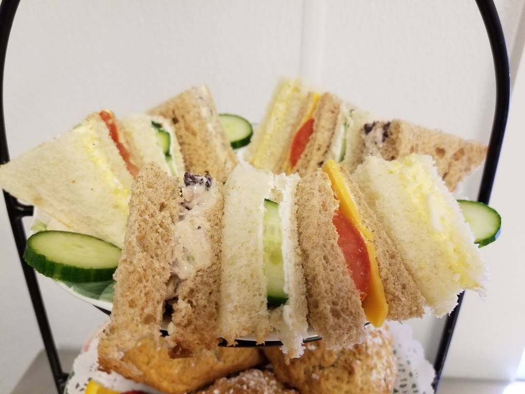 Aylesbury Tea Room | restaurant | 209 E Market St, Leesburg, VA 20176, USA | 7038686935 OR +1 703-868-6935