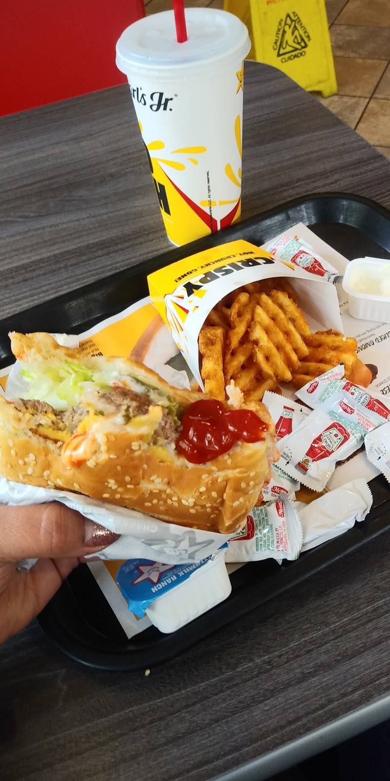 Carls Jr. | restaurant | 4240 Riverwalk Pkwy, Riverside, CA 92505, USA | 9513519706 OR +1 951-351-9706