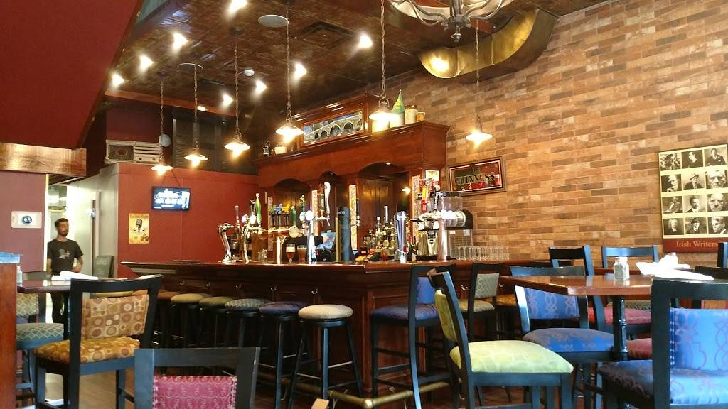 Kellys Kitchen Pub | restaurant | 5 Manitoba St, Bracebridge, ON P1L 1S4, Canada | 7056400222 OR +1 705-640-0222