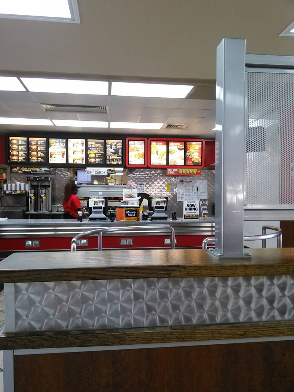 Hardees | restaurant | 4116 W Hillsborough Ave, Tampa, FL 33614, USA | 8138701290 OR +1 813-870-1290