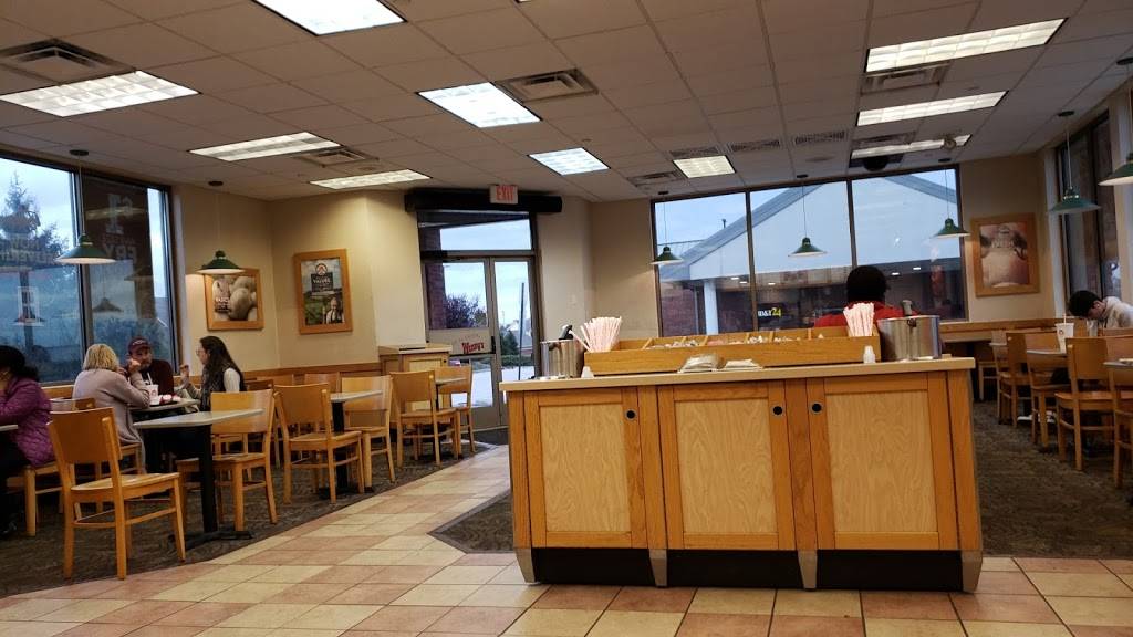 Wendys | restaurant | 306 S Henderson Rd, King of Prussia, PA 19406, USA | 6108782200 OR +1 610-878-2200
