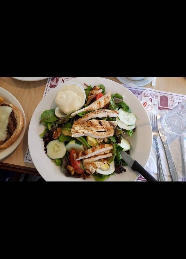 EAST HAVEN VILLAGE FAMILY RESTAURANT | restaurant | 699 Main St, East Haven, CT 06512, USA | 2034695759 OR +1 203-469-5759