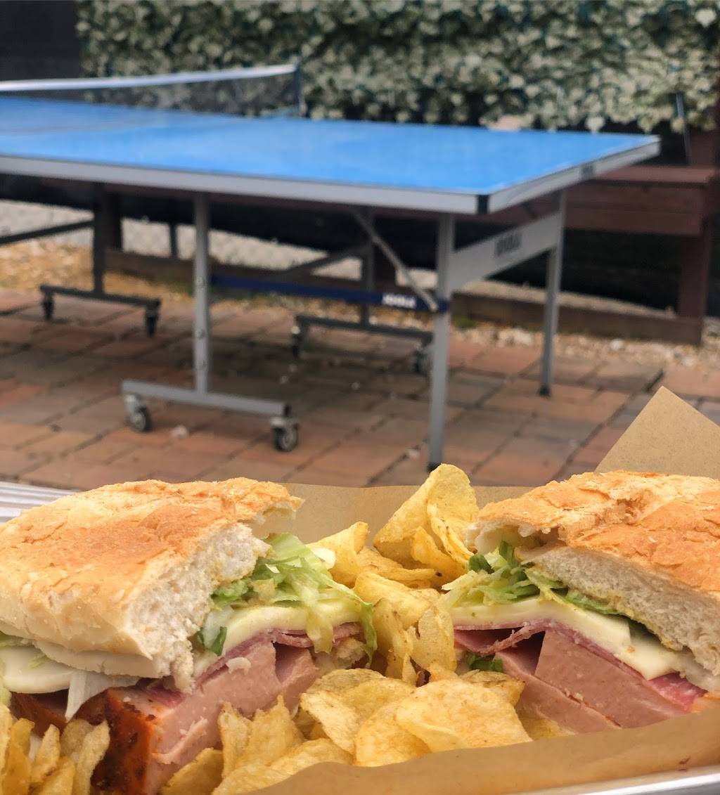 Hops and Hollers | restaurant | 937 N Central St, Knoxville, TN 37917, USA | 8653125733 OR +1 865-312-5733