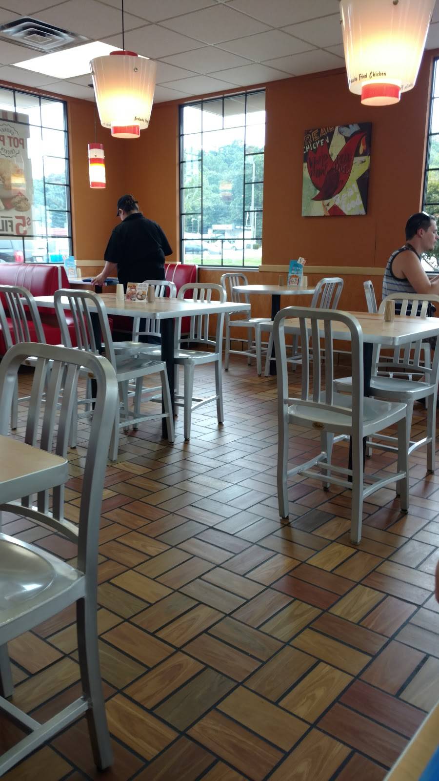 KFC | restaurant | 11670 US 23 South, Waverly, OH 45690, USA | 7409475888 OR +1 740-947-5888