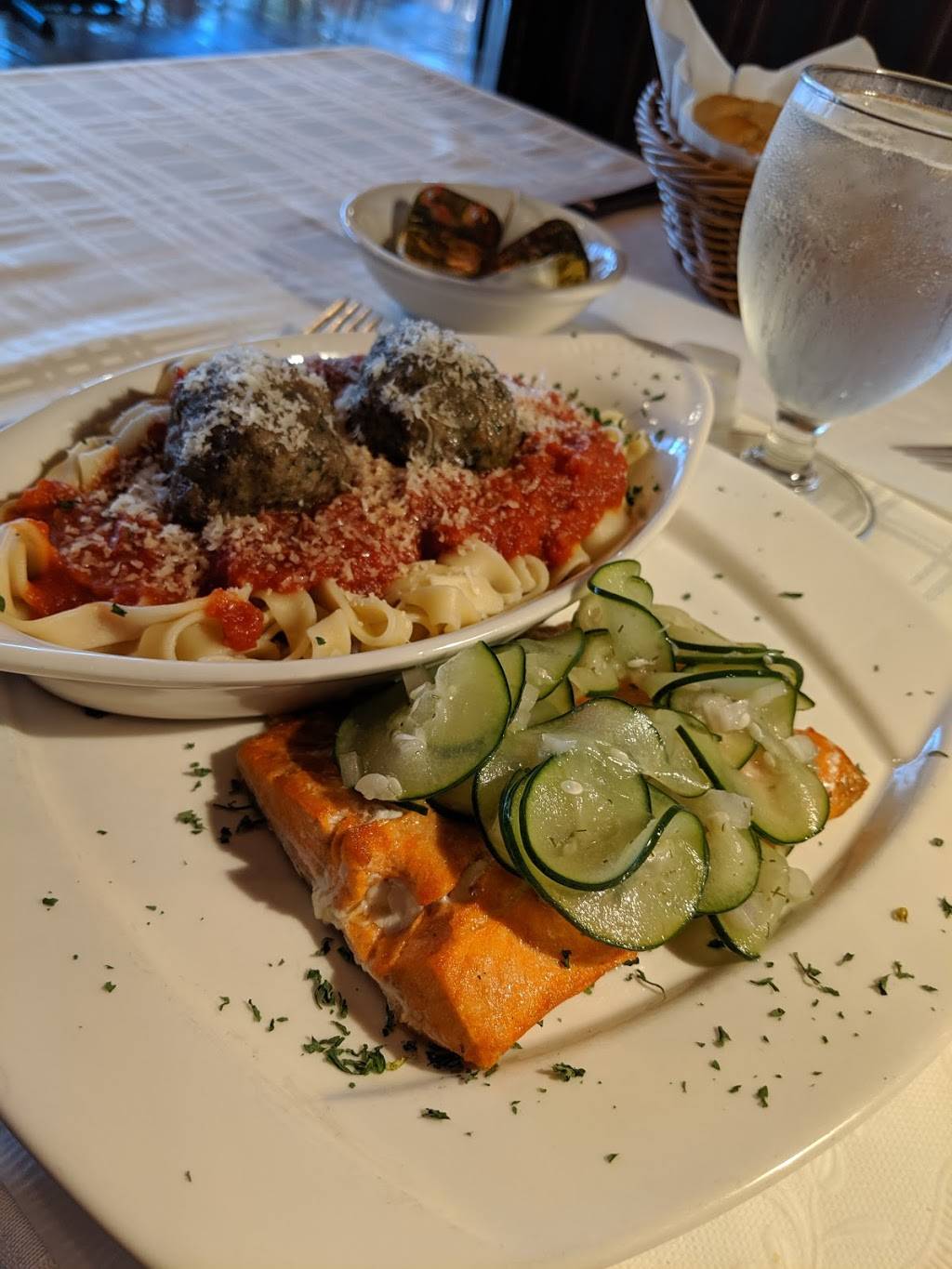 Moena Restaurant | restaurant | 215 E Market St, Clearfield, PA 16830, USA | 8147651564 OR +1 814-765-1564