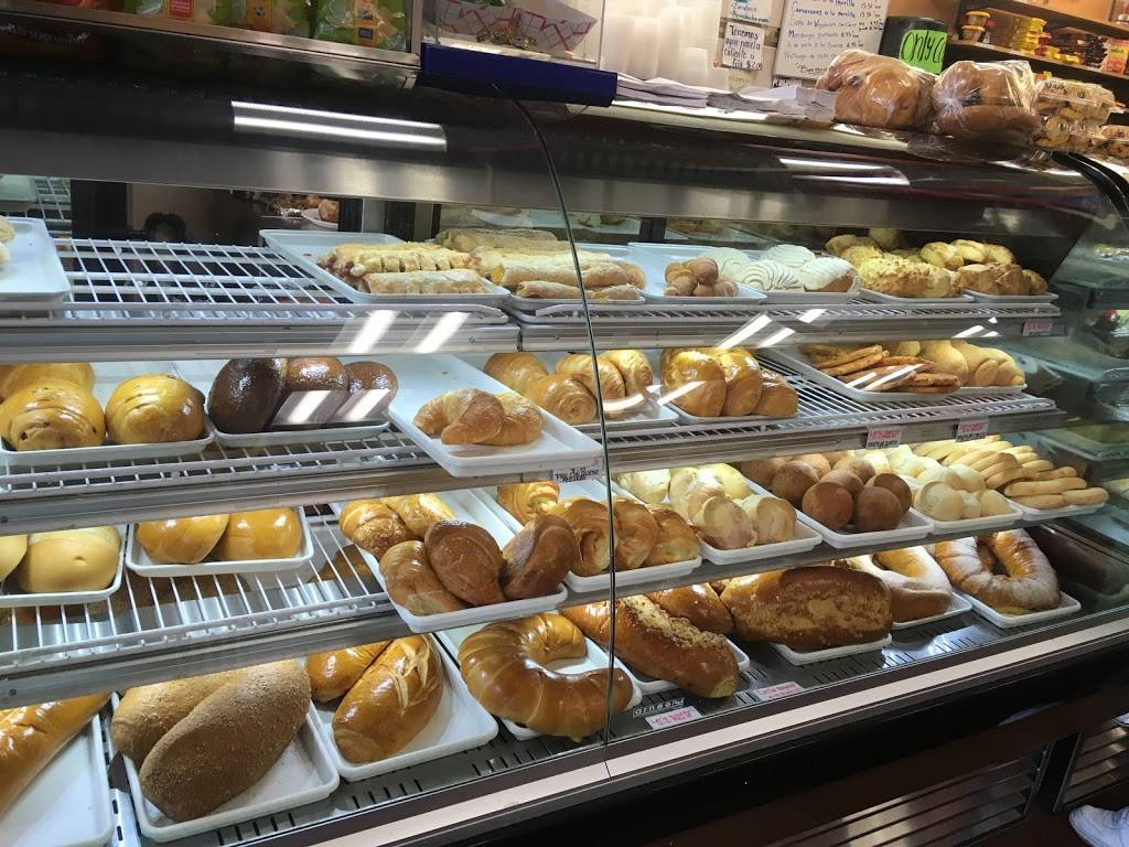 Latin Bakery | bakery | 4141 Main St, Flushing, NY 11355, USA | 7189618900 OR +1 718-961-8900