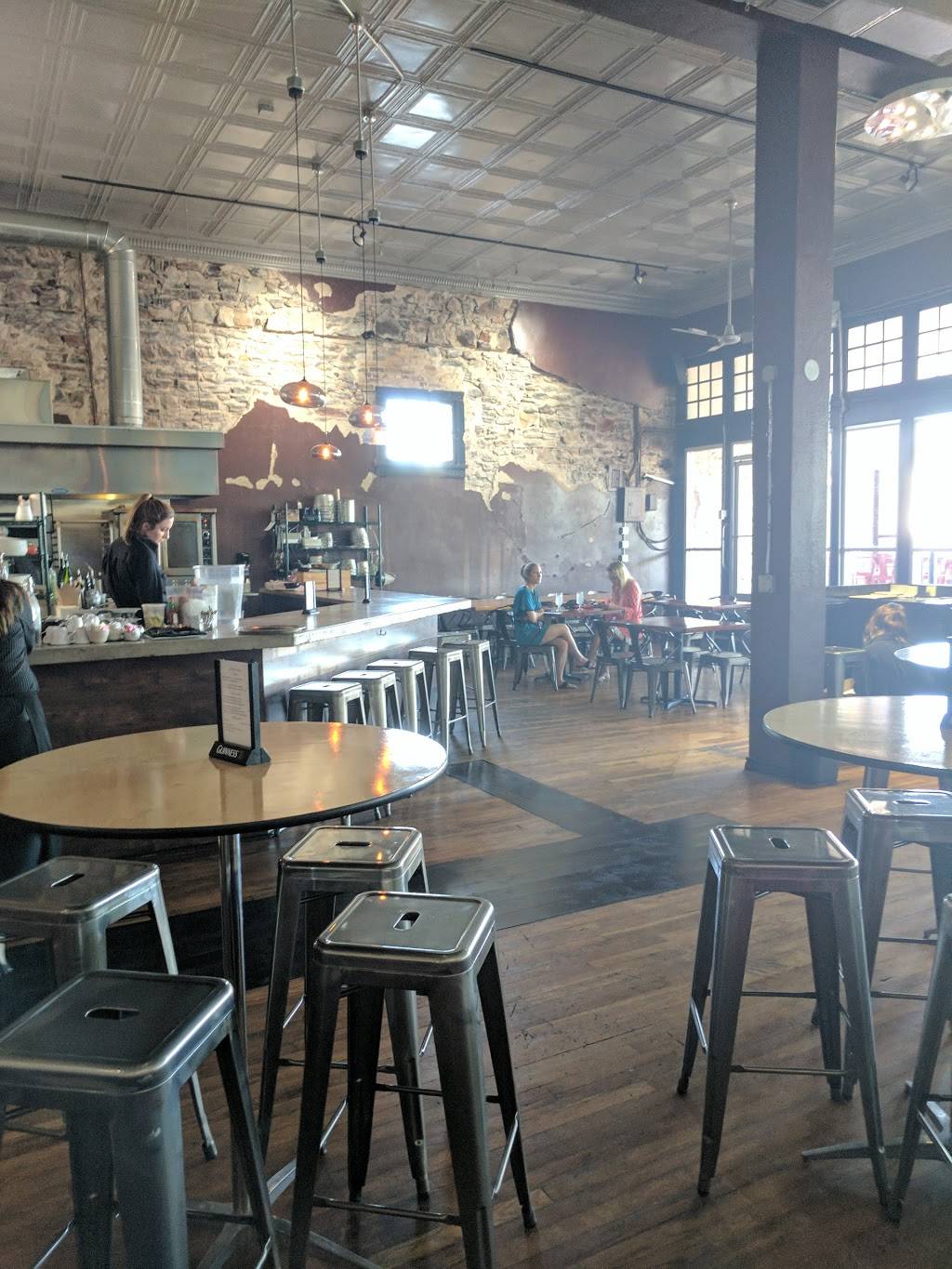 Lockhart Bistro | restaurant | 119 E San Antonio St, Lockhart, TX 78644, USA | 5126684041 OR +1 512-668-4041