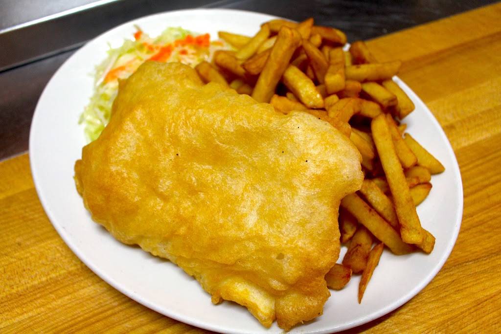 Johns Fish N Chips | meal takeaway | 5090 Dundas St W, Etobicoke, ON M9A 1C2, Canada | 4162313474 OR +1 416-231-3474