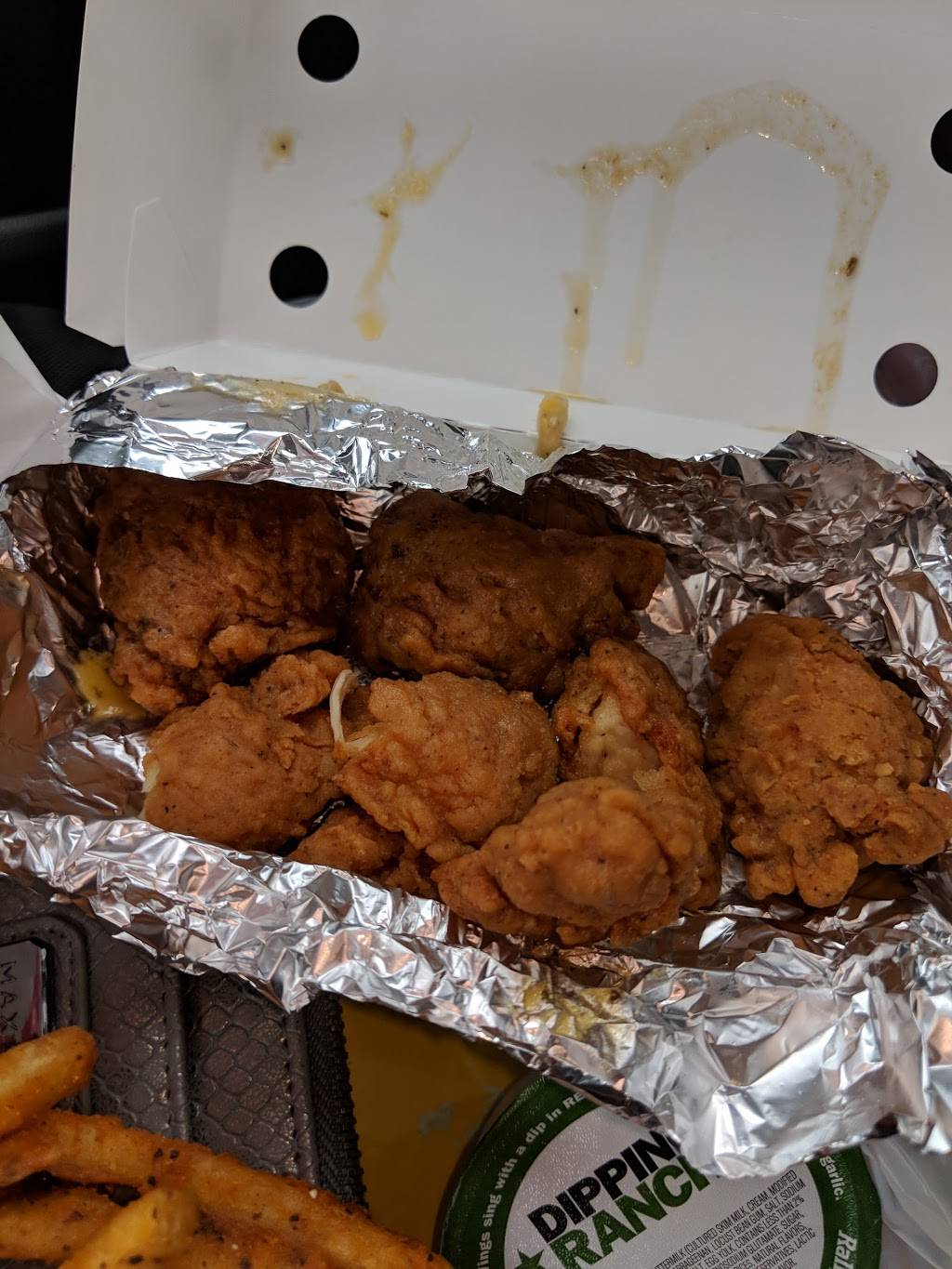 Checkers | restaurant | 434 E E.H.Crump Blvd, Memphis, TN 38126, USA | 9017744812 OR +1 901-774-4812