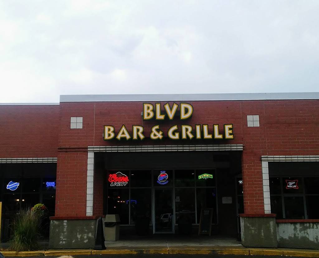 Blvd Bar & Grille | restaurant | 433 Mendota Rd E, West St Paul, MN 55118, USA | 6514507736 OR +1 651-450-7736