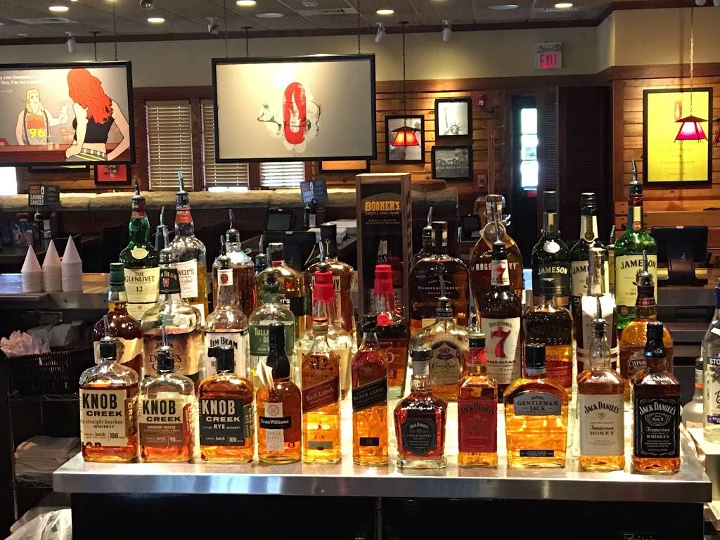 Smokey Bones | meal takeaway | 7848 Mall Rd, Florence, KY 41042, USA | 8593715425 OR +1 859-371-5425