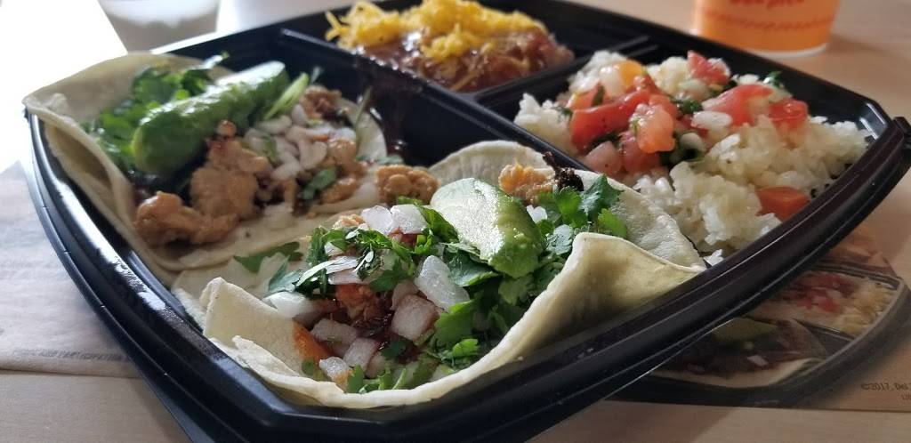 Del Taco | meal takeaway | 1864 S Country Club Dr, Mesa, AZ 85210, USA | 4809640054 OR +1 480-964-0054