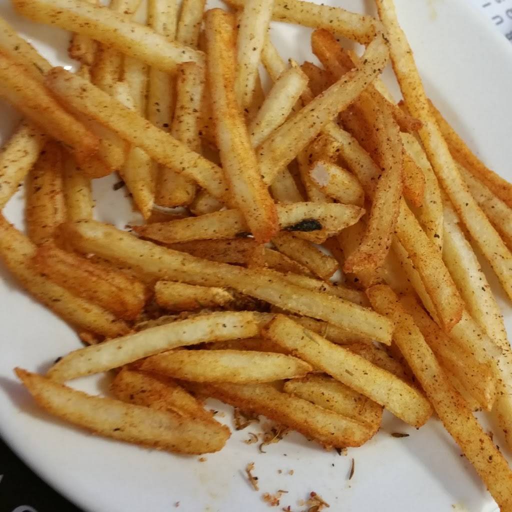 Steak n Shake | restaurant | 2019 W 75th St, Darien, IL 60561, USA | 6305150849 OR +1 630-515-0849