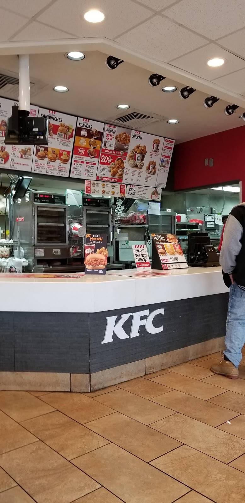 KFC | restaurant | 3800 Mechanicsville Turnpike, Richmond, VA 23223, USA | 8043210702 OR +1 804-321-0702