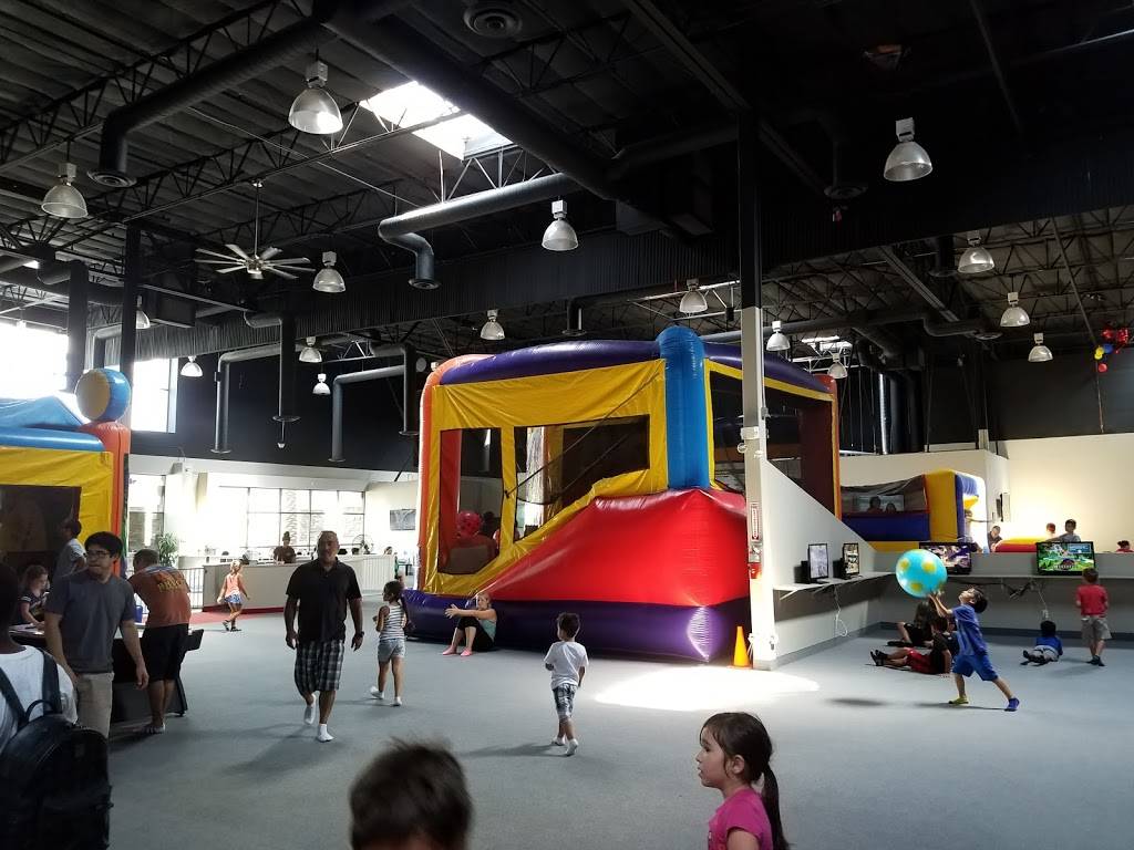 Bouncy World Indoor Bounce Playland | restaurant | 225 N Stephanie St, Henderson, NV 89074, USA | 7024892727 OR +1 702-489-2727