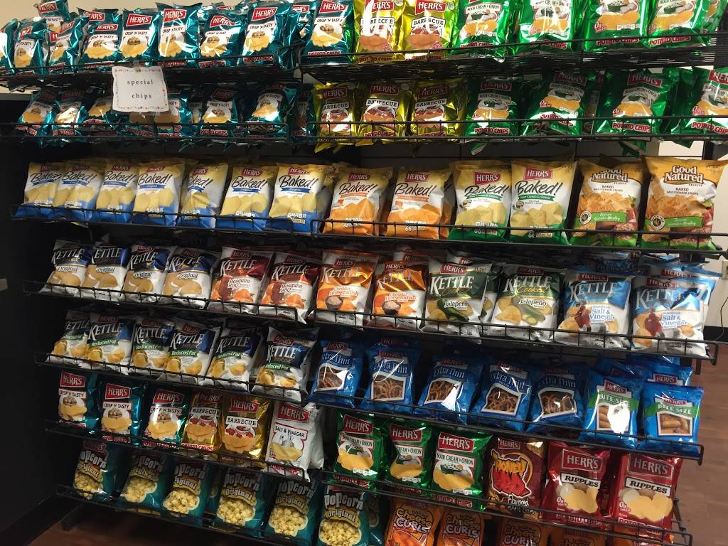 Hoagie Hut | meal takeaway | 470 Norristown Rd #104, Blue Bell, PA 19422, USA | 6106290745 OR +1 610-629-0745