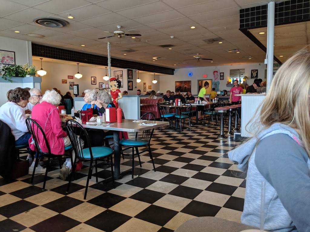 Daddyos Diner | restaurant | 505 East St, Pittsfield, MA 01201, USA | 4134991180 OR +1 413-499-1180