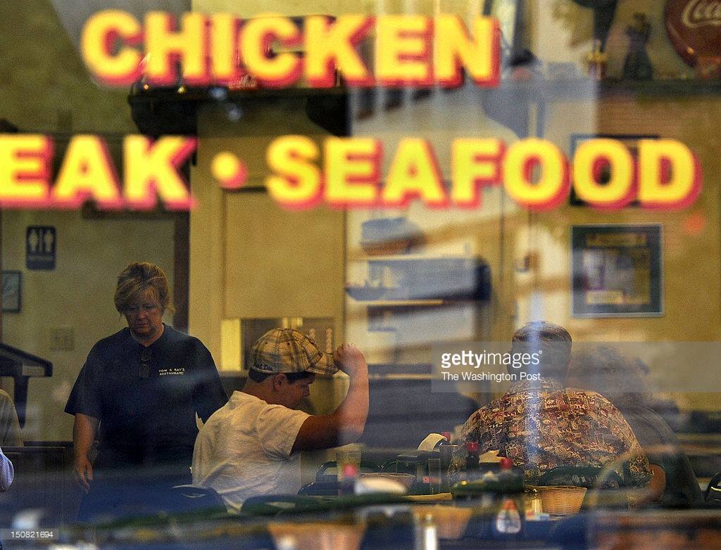 Tom & Rays Family Restaurant | restaurant | 9805 Main St Suite 206, Damascus, MD 20872, USA | 2405093300 OR +1 240-509-3300