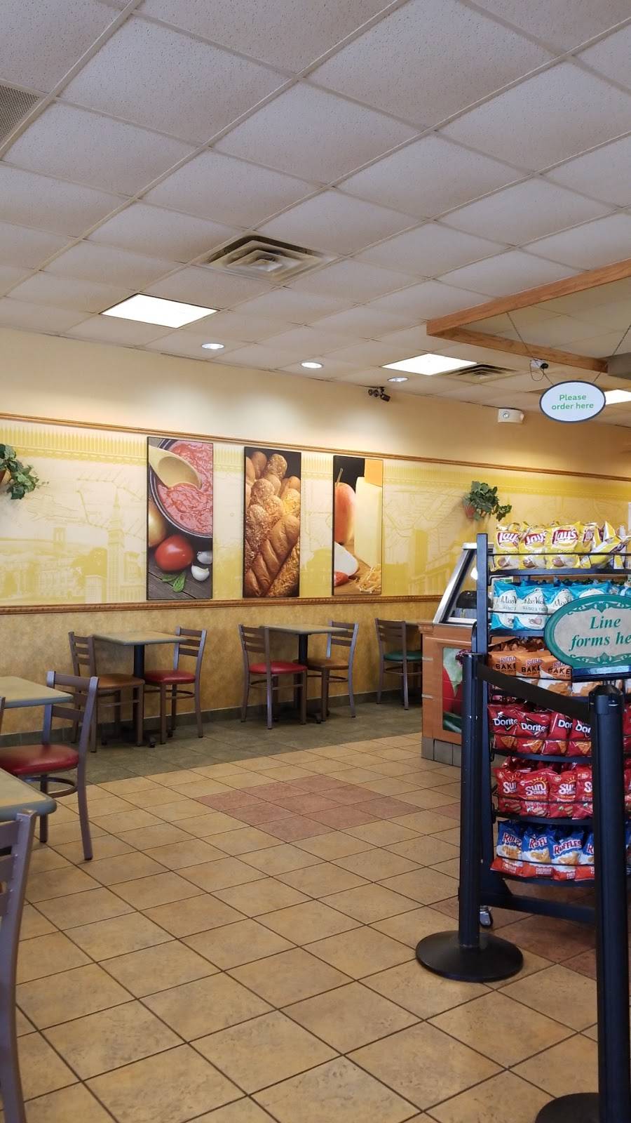 Subway | restaurant | 3493 Great Western Blvd Space #118, Columbus, OH 43204, USA | 6142797588 OR +1 614-279-7588