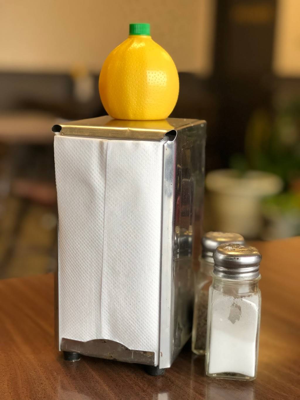 Golden Fish & Chips | restaurant | 388 Main St E, Milton, ON L9T 1P8, Canada | 9058783921 OR +1 905-878-3921