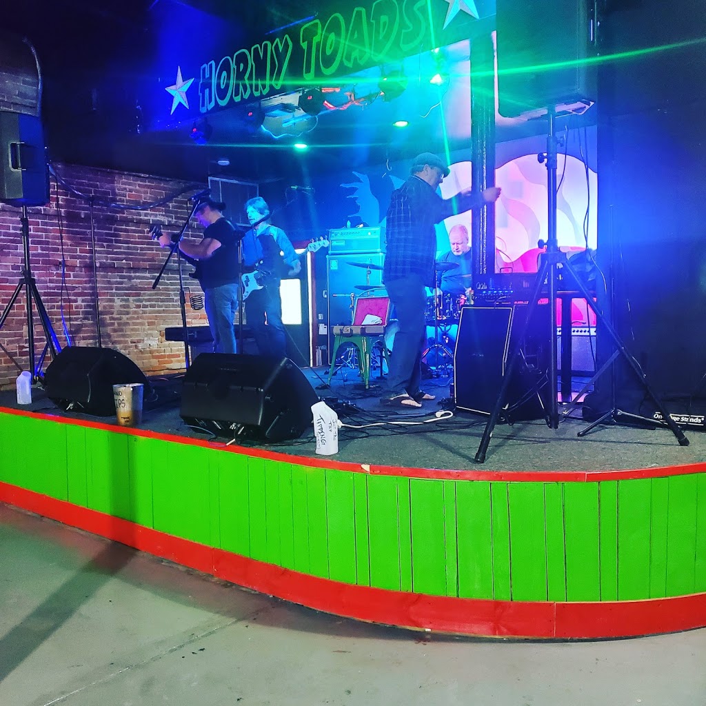 Horny Toads Strand | restaurant | 2408, Galveston, TX 77550, USA | 4094972945 OR +1 409-497-2945