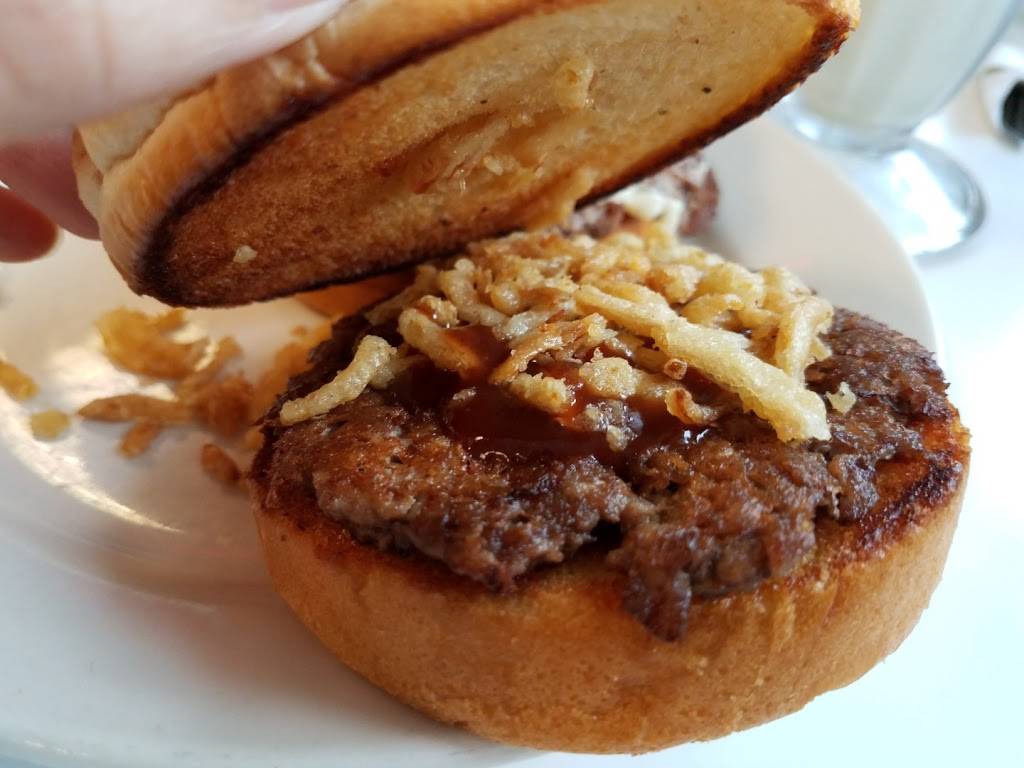 Steak n Shake | restaurant | 4333 Fox Valley Center Dr, Aurora, IL 60504, USA | 6305850730 OR +1 630-585-0730