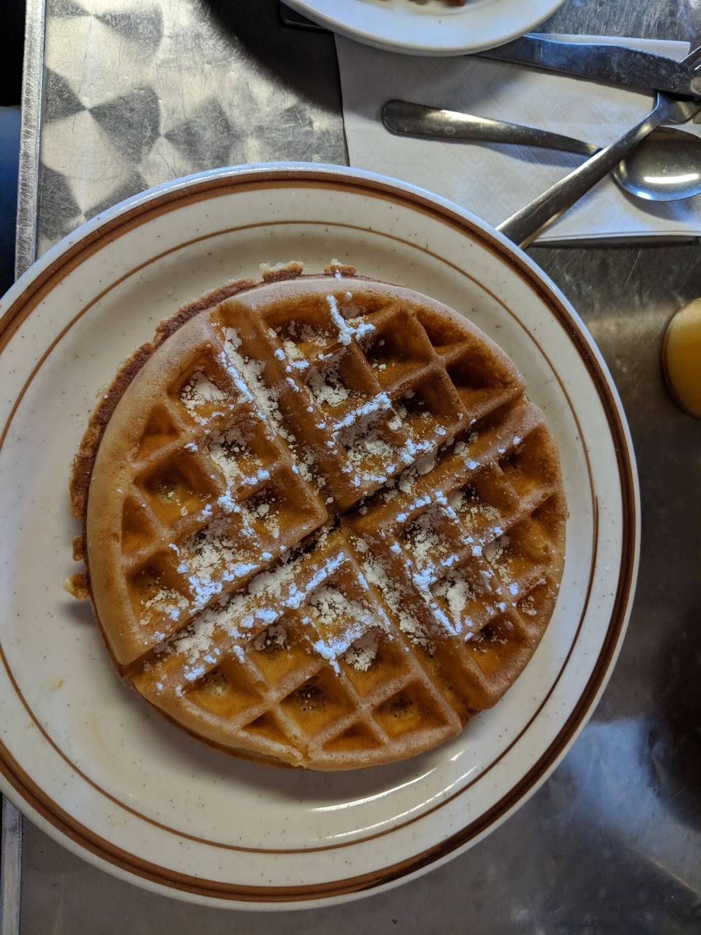 Woodys | restaurant | 3829 S Main St, Akron, OH 44319, USA | 3306441051 OR +1 330-644-1051