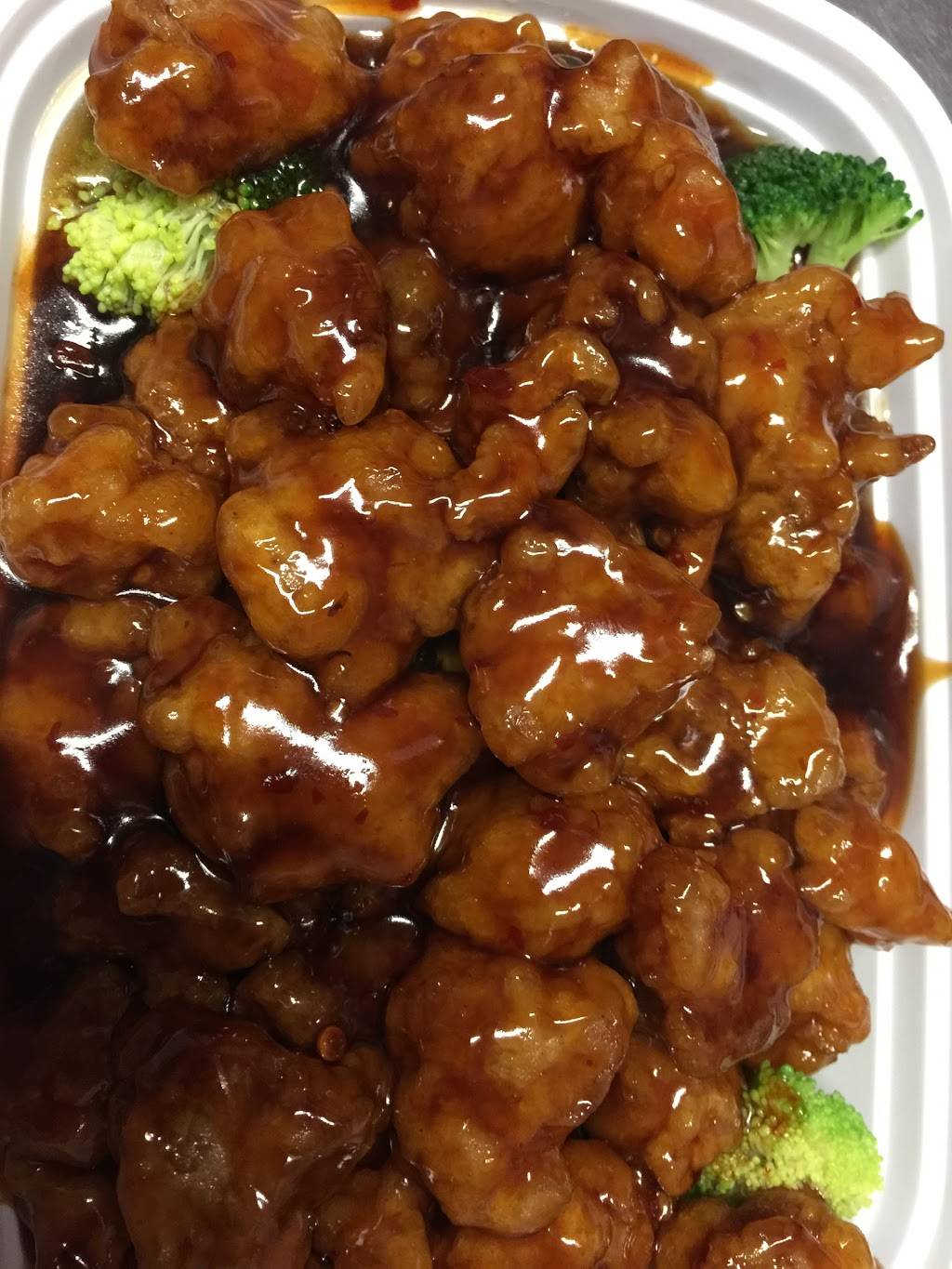 Wei Wei | restaurant | 526 S 5th St, Louisville, KY 40202, USA | 5028890827 OR +1 502-889-0827