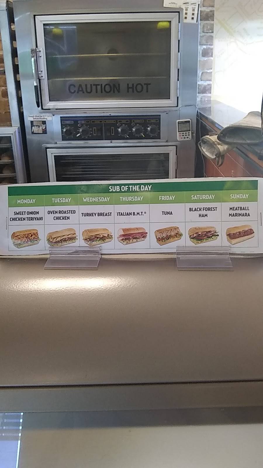 Subway Restaurants | restaurant | 19401 N Cave Creek Rd #1, Phoenix, AZ 85024, USA | 6025693301 OR +1 602-569-3301