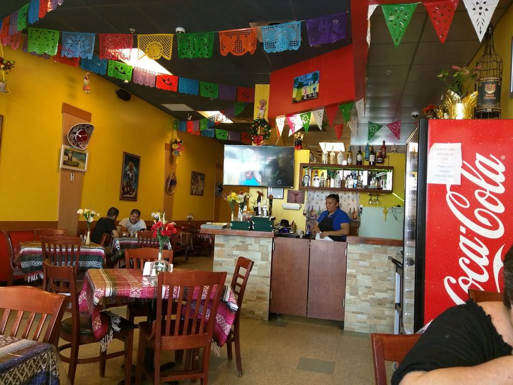 Los portales | restaurant | 250 Dove Run Centre Dr, Middletown, DE 19709, USA | 3023781411 OR +1 302-378-1411