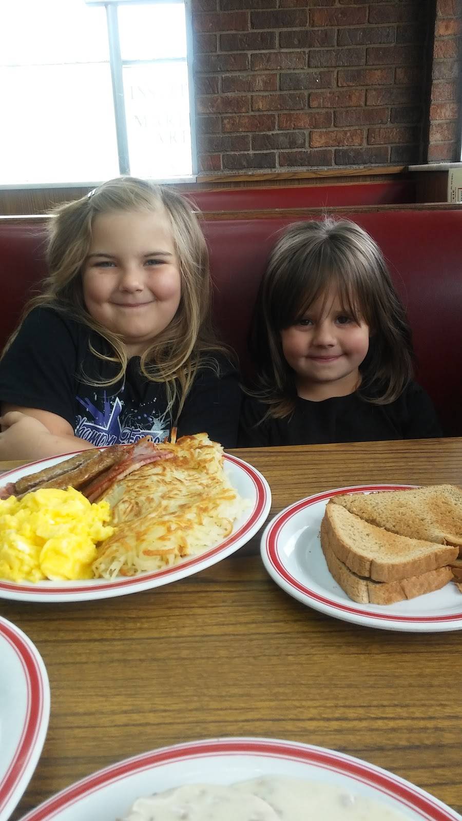 L Georges Coney Island | restaurant | 16835 W Warren Ave, Detroit, MI 48228, USA | 3138467150 OR +1 313-846-7150