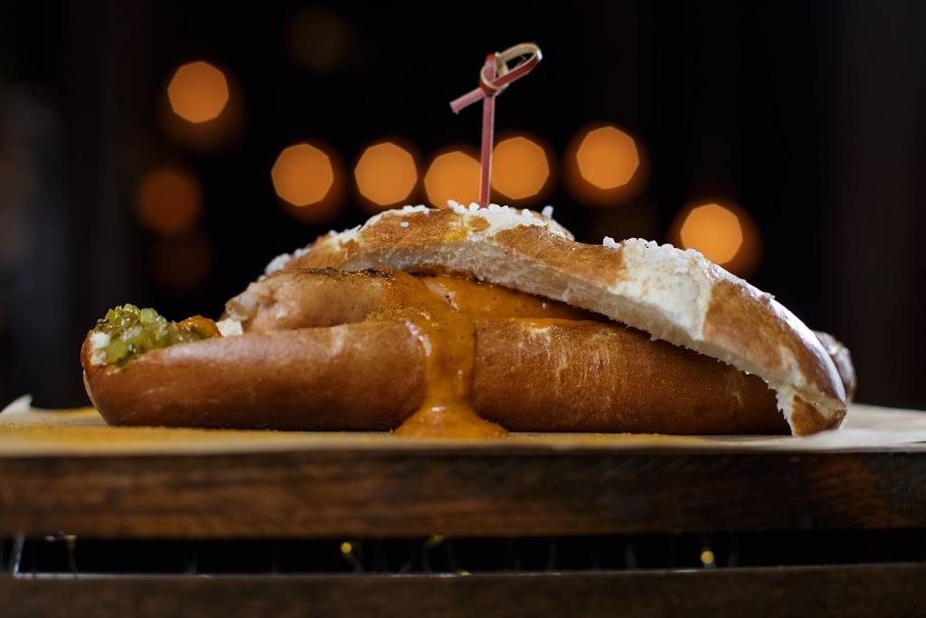 Epic Bites Hollywood | restaurant | 1940 N 30th Rd #108, Hollywood, FL 33021, USA | 7862026177 OR +1 786-202-6177