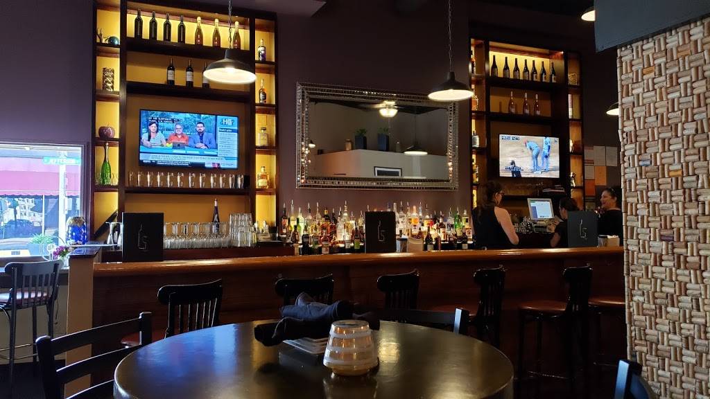 The Mystic Kitchen & Tasting Room | restaurant | 306 N Center St #102, Bloomington, IL 61701, USA | 3095852344 OR +1 309-585-2344