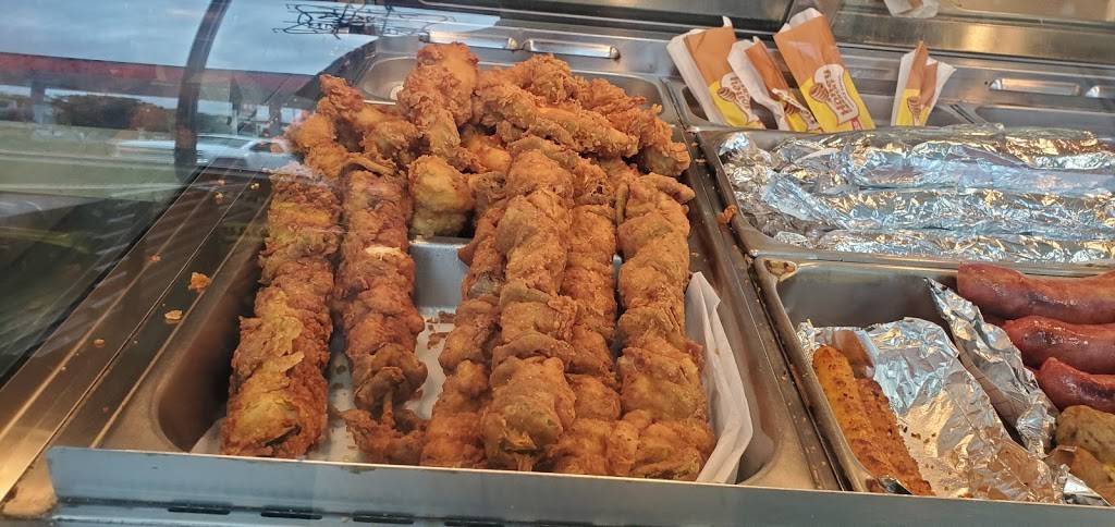 Hot Food Corner | restaurant | 814 LA-14, Delcambre, LA 70528, USA | 3376858888 OR +1 337-685-8888