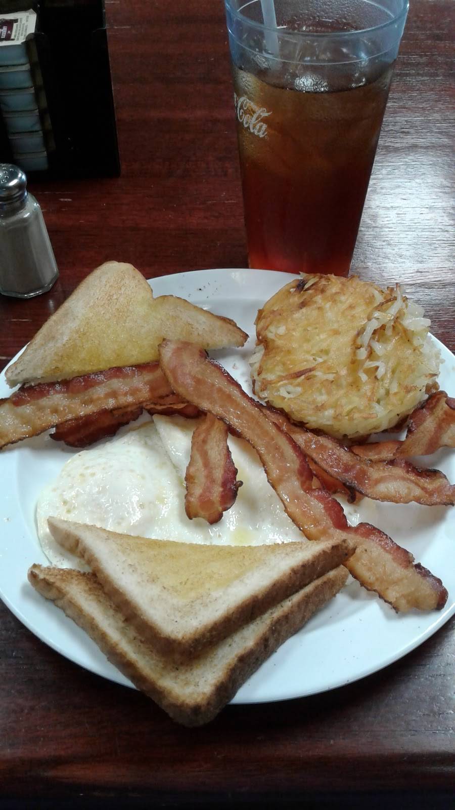 Dae Break | restaurant | 990 Pickwick Rd, Savannah, TN 38372, USA | 7314383461 OR +1 731-438-3461