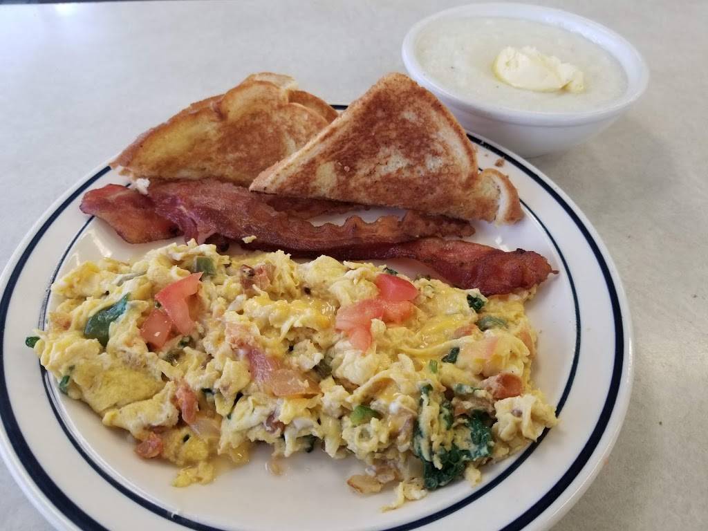 Anns Restaurant | restaurant | 1604 S Hawkins Ave, Akron, OH 44320, USA | 3308369000 OR +1 330-836-9000