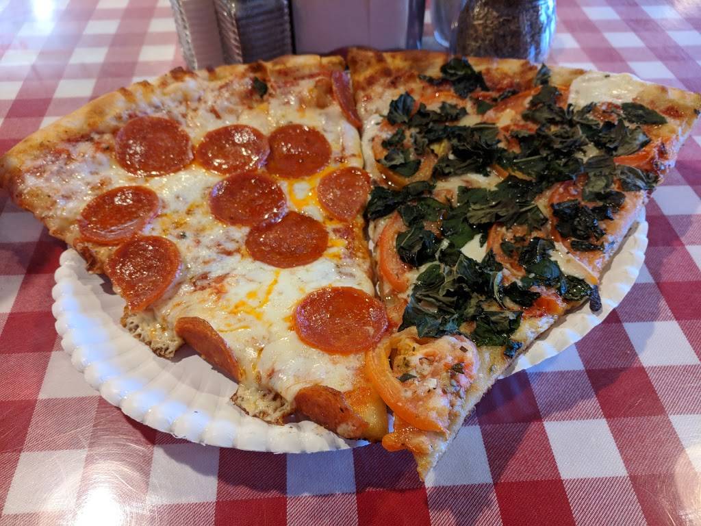 Famous Joes Pizza | restaurant | 2460 Lacy Ln #108, Carrollton, TX 75006, USA | 9722435637 OR +1 972-243-5637