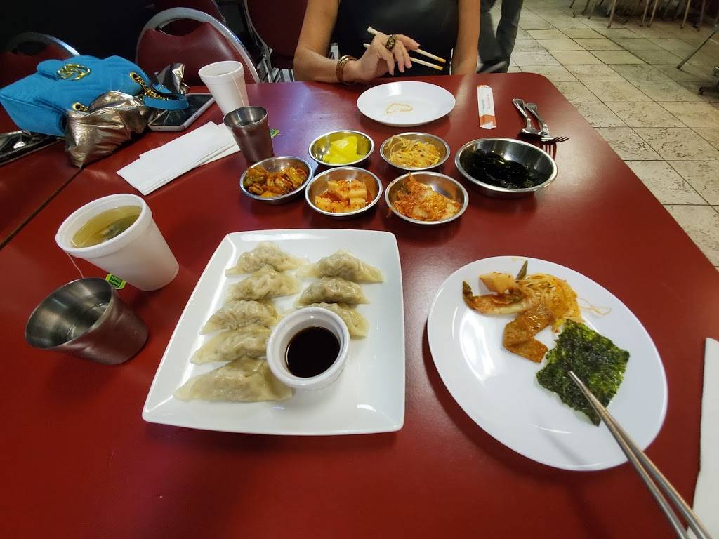 Minjis Cafe | restaurant | 7151 W Oakland Park Blvd, Fort Lauderdale, FL 33313, USA | 9545725088 OR +1 954-572-5088