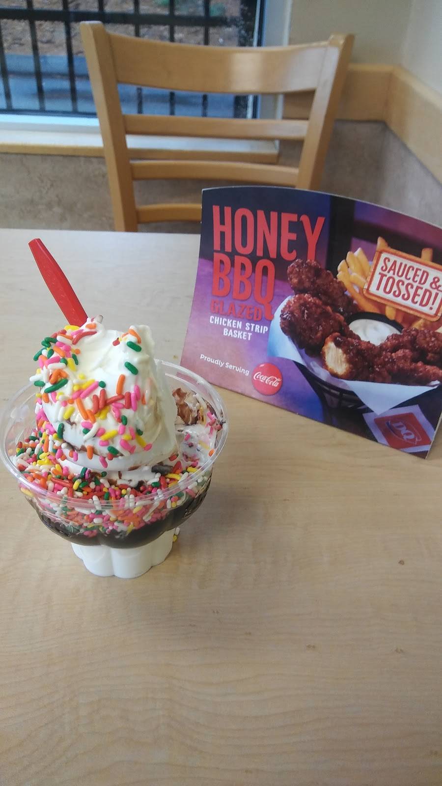 Dairy Queen | restaurant | 1731 Meriden-Waterbury Turnpike, Milldale, CT 06467, USA | 8606215735 OR +1 860-621-5735