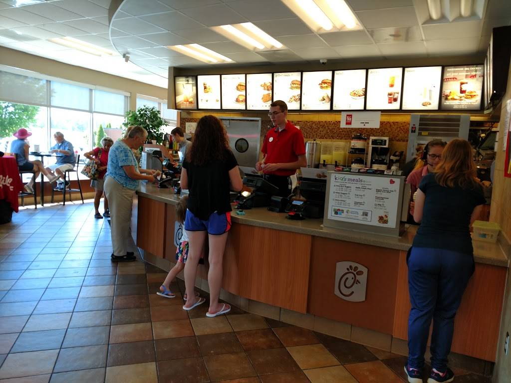 Chick-fil-A | restaurant | 6780 Waltons Ln, Gloucester, VA 23061, USA | 8046934585 OR +1 804-693-4585