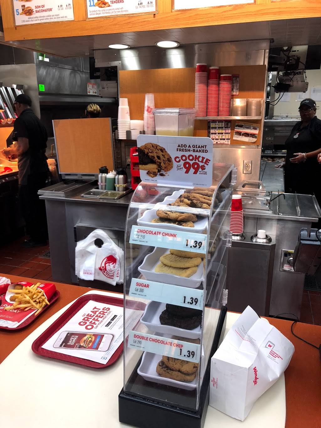 Wendys | restaurant | 593 E Commerce St, Hernando, MS 38632, USA | 6624290630 OR +1 662-429-0630