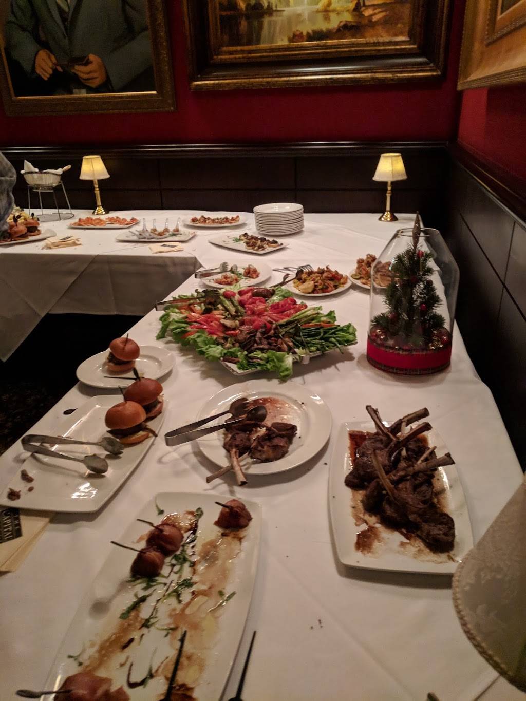 The Capital Grille | restaurant | 3333 Bristol St, Costa Mesa, CA 92626, USA | 7144321140 OR +1 714-432-1140