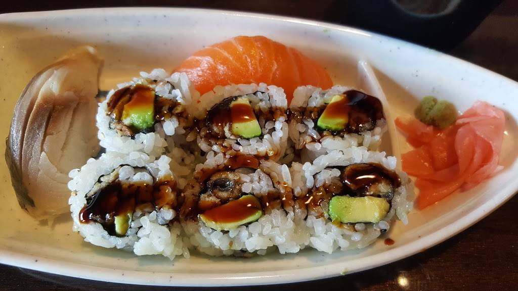 Sushi world | restaurant | 6251 McCormick Blvd, Chicago, IL 60659, USA | 7739777189 OR +1 773-977-7189
