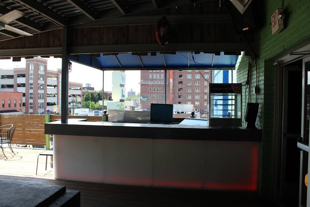 The Alley Deck | restaurant | 4120 Woodward Ave, Detroit, MI 48201, USA | 3138339700 OR +1 313-833-9700