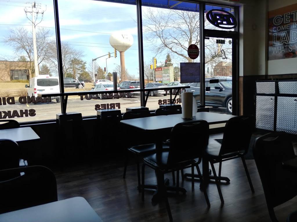 Lucky Burger And Grill | restaurant | 1408 Butterfield Rd, Mundelein, IL 60060, USA | 2245135624 OR +1 224-513-5624